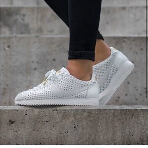 NIKE CORTEZ CLASSIC SE PREMIUM | SUMMIT WHITE